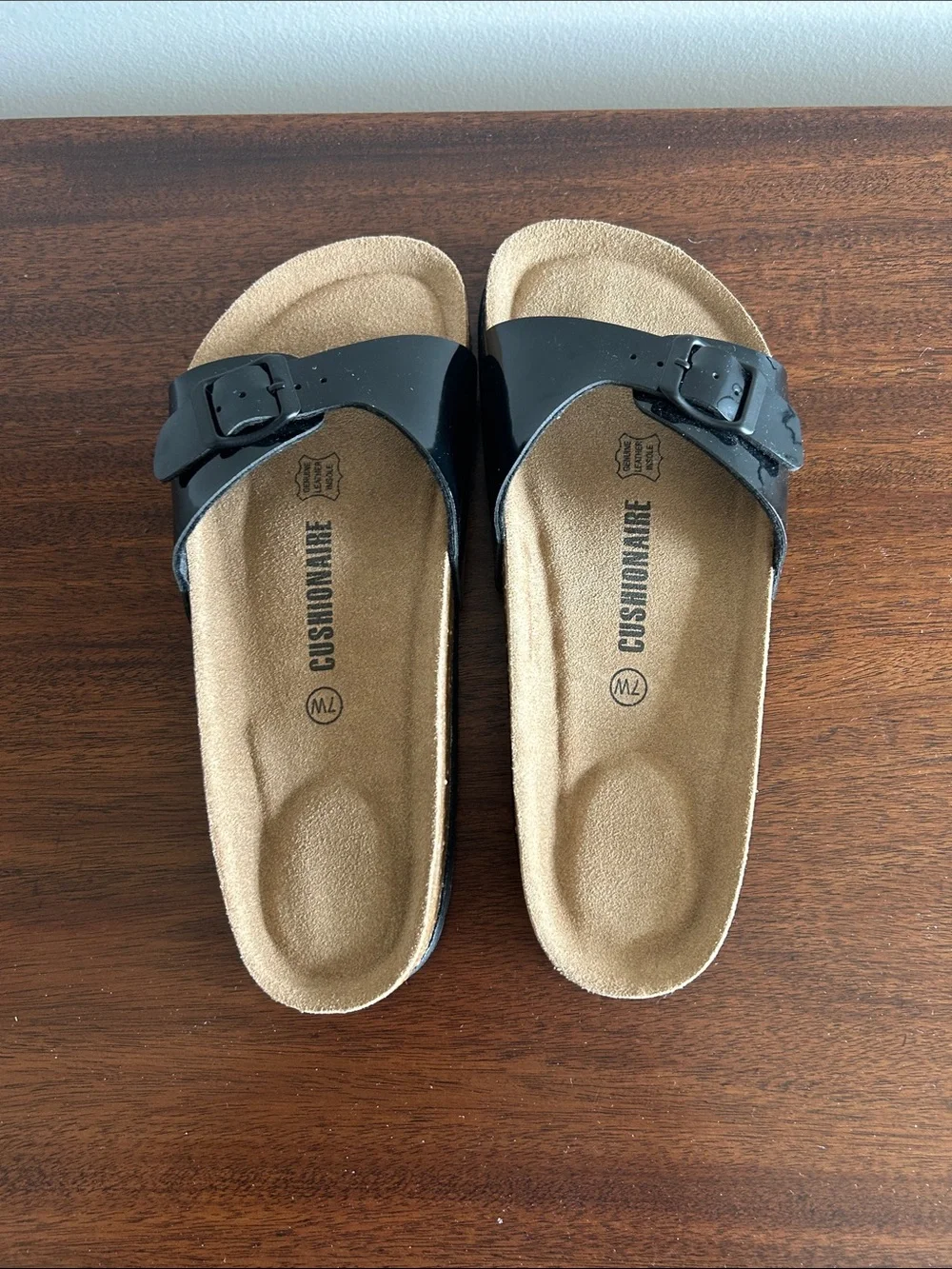 MWOT Cushionaire Sandal
